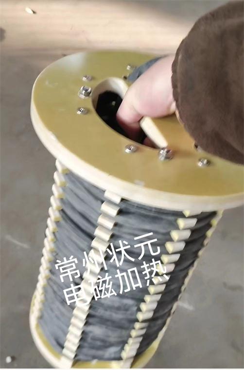 鑄鐵機(jī)殼加熱.jpg